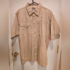 Casual Short-Sleeve Button-Down Shirt in Beige